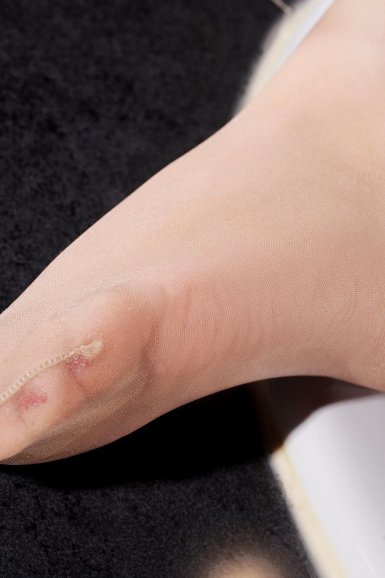 “半岛·官方站线登入页面”陈伟豪攻防俱佳入制胜球 若踢中超不输吴伟超